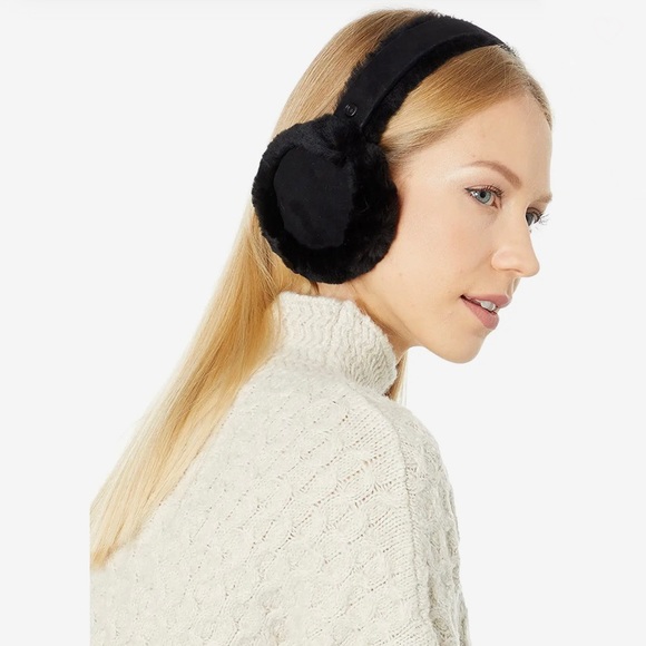 UGG Wearables Nwt 15 Ugg Sheepskin Bluetooth Earmuffs Black Poshmark